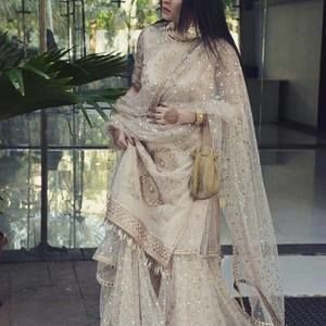 Meet your Posher, Tania